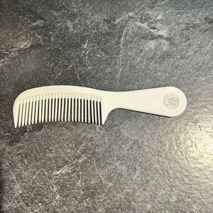 NEW Vintage Estee Lauder Small White Travel Purse Curved‎ Comb 6.5”